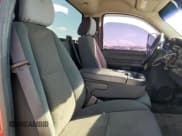 ✅ 2007 Chevrolet Silverado 2500HD 1LT • VIN: 1GCHK24K77E543931 • Lot: 84761255. Wystawiony na Copart z przebiegiem 232 308 mil. Bezpłatny archiwum sprzedaży aukcyjnych z USA i szczegółowy raport historii pojazdu na DreamBid. Zdjęcie 10.