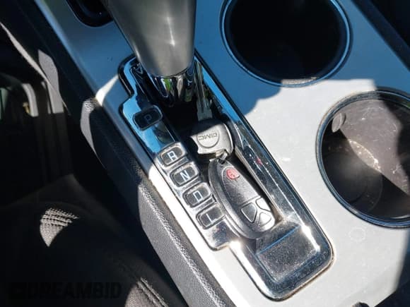 ✅ 2012 GMC Acadia SL • VIN: 1GKKRNED1CJ151701 • Lot: 43504859. Wystawiony na IAAI z przebiegiem 180 796 mil. Bezpłatny archiwum sprzedaży aukcyjnych z USA i szczegółowy raport historii pojazdu na DreamBid. Zdjęcie 11.