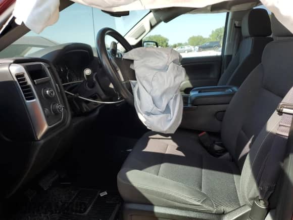 2017 Chevrolet Silverado 1500 LT с VIN 1GCVKREC9HZ140028, выставлен на аукционе Copart как лот 70543395 с пробегом Не указан миль и Списание • Salvage title. История ставок и продаж доступна на DreamBid. Изображение 7.