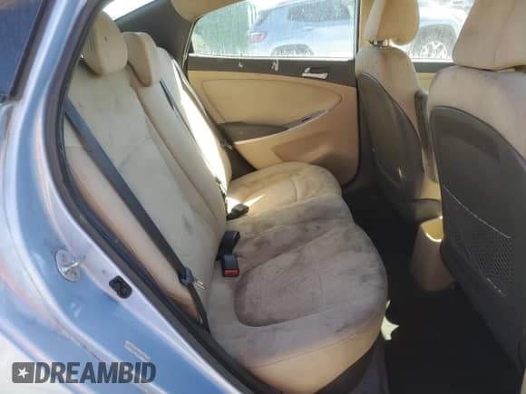 2014 Hyundai Accent GLS z VIN KMHCT4AE9EU645750, wystawiony jako Copart lot #82669975 z przebiegiem 209 682 mil mil oraz Czysty tytuł • Clean title. Historia ofert i sprzedaży dostępna na DreamBid. Obrazek 10.