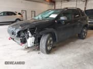 ✅ 2019 Jeep Cherokee Trailhawk • VIN: 1C4PJMBX5KD398170 • Lot: 42387969. Listed on IAAI with 82,396 mi. Free auction sales archive from the USA and detailed vehicle history report at DreamBid. Image 17.