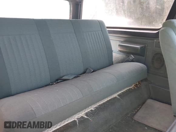 ✅ 1989 Ford Bronco XL • VIN: 1FMEU15NXKLA14330 • Lot: 42429531. Listed on IAAI with 82,009 mi. Free auction sales archive from the USA and detailed vehicle history report at DreamBid. Image 8.