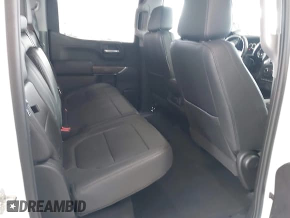 ✅ 2021 Chevrolet Silverado 1500 RST • VIN: 3GCUYEED7MG217646 • Lot: 42643254. Wystawiony na IAAI z przebiegiem 59 175 mil. Bezpłatny archiwum sprzedaży aukcyjnych z USA i szczegółowy raport historii pojazdu na DreamBid. Zdjęcie 8.