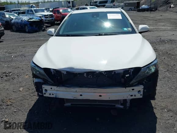 2021 Toyota Camry SE with VIN 4T1G11BKXMU023943, listed as a IAAI auction lot 42600515 with 70,445 mi miles and . Bid and sale history available at DreamBid. Image 6.