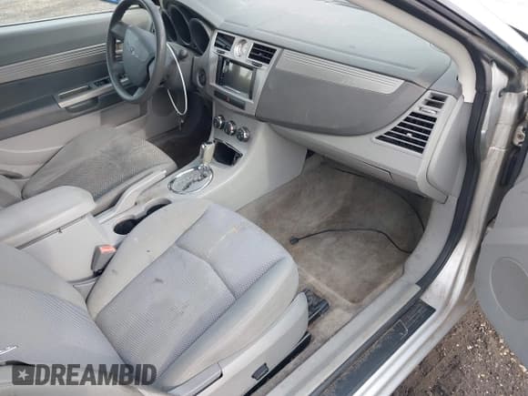 ✅ 2008 Chrysler Sebring LX • VIN: 1C3LC45K18N632806 • Lot: 43847595. Listed on IAAI with 86,852 mi. Free auction sales archive from the USA and detailed vehicle history report at DreamBid. Image 5.