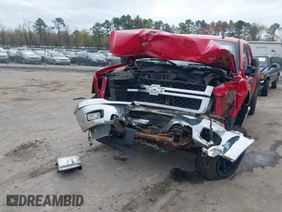 ✅ 2011 Chevrolet Silverado 2500HD LT • VIN: 1GC1KXCG4BF106466 • Лот: 41940805. Опубликован ранее на IAAI с пробегом 186 719 миль. Бесплатный доступ к архиву аукционных продаж из США и подробный отчёт об истории автомобиля на DreamBid. Изображение 6.