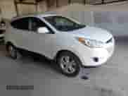 2011 Hyundai Tucson GLS z VIN KM8JU3AC0BU128555, wystawiony jako Copart lot #86261275 z przebiegiem 177 820 mil mil oraz Szkoda całkowita • Salvage title. Historia ofert i sprzedaży dostępna na DreamBid. Obrazek 4.