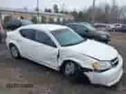 2010 Dodge Avenger SXT z VIN 1B3CC4FDXAN193611, wystawiony jako IAAI lot #41798586 z przebiegiem 92 800 mil mil oraz . Historia ofert i sprzedaży dostępna na DreamBid. Obrazek 1.