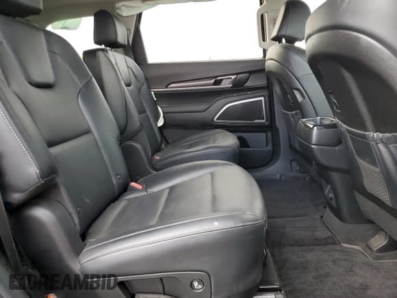 ✅ 2023 Kia Telluride S • VIN: 5XYP6DGC5PG394510 • Лот: 86184055. Опубликован ранее на Copart с пробегом 48 342 миль. Бесплатный доступ к архиву аукционных продаж из США и подробный отчёт об истории автомобиля на DreamBid. Изображение 11.