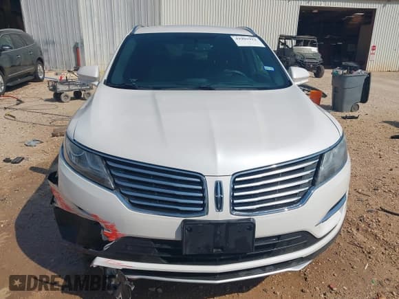 ✅ 2018 Lincoln MKC Premiere • VIN: 5LMCJ1C99JUL23427 • Lot: 42905912. Listed on IAAI with 57,199 mi. Free auction sales archive from the USA and detailed vehicle history report at DreamBid. Image 12.