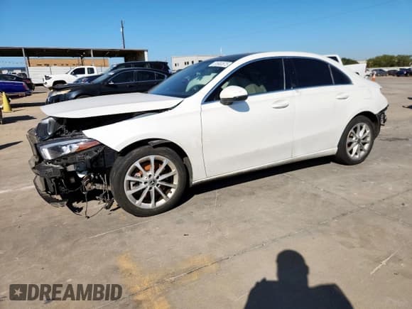 ✅ 2021 Mercedes-Benz A 220 • VIN: W1K3G4EB1MJ313431 • Лот: 81983575. Опубликован ранее на Copart с пробегом 82 603 миль. Бесплатный доступ к архиву аукционных продаж из США и подробный отчёт об истории автомобиля на DreamBid. Изображение 1.