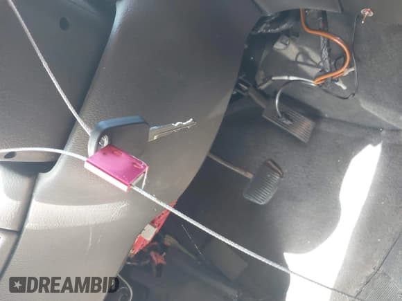 ✅ 1999 Ford Mustang • VIN: 1FAFP4049XF114513 • Lot: 42281232. Wystawiony na IAAI z przebiegiem 212 990 mil. Bezpłatny archiwum sprzedaży aukcyjnych z USA i szczegółowy raport historii pojazdu na DreamBid. Zdjęcie 11.