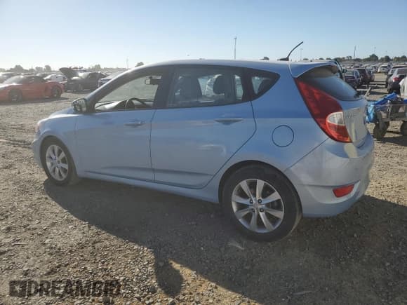 ✅ 2014 Hyundai Accent SE • VIN: KMHCU5AE4EU158586 • Лот: 71499984. Опубликован ранее на Copart с пробегом 81 022 миль. Бесплатный доступ к архиву аукционных продаж из США и подробный отчёт об истории автомобиля на DreamBid. Изображение 2.