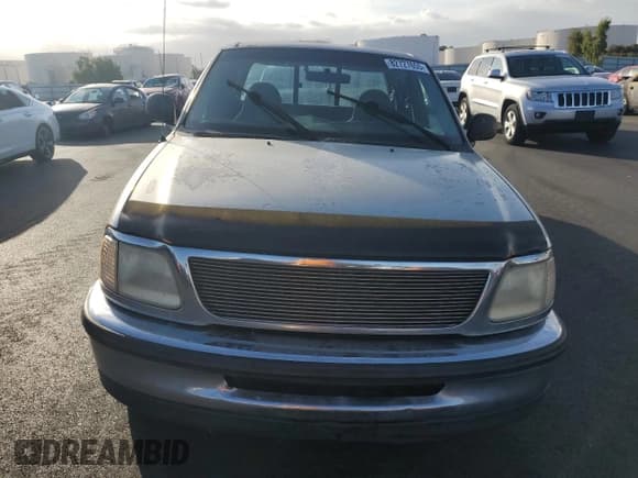 ✅ 1997 Ford F-150 • VIN: 1FTDX1720VKB06308 • Лот: 82727655. Опубликован ранее на Copart с пробегом 270 080 миль. Бесплатный доступ к архиву аукционных продаж из США и подробный отчёт об истории автомобиля на DreamBid. Изображение 5.