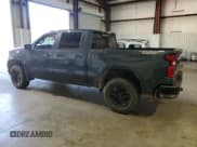 ✅ 2020 Chevrolet Silverado 1500 Custom Trail Boss • VIN: 3GCPYCEF3LG155860 • Lot: 73179824. Wystawiony na Copart z przebiegiem 70 727 mil. Bezpłatny archiwum sprzedaży aukcyjnych z USA i szczegółowy raport historii pojazdu na DreamBid. Zdjęcie 2.