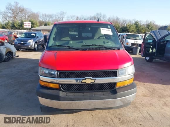 ✅ 2020 Chevrolet Express Cargo • VIN: 1GCZGGFG5L1188853 • Lot: 41790969. Listed on IAAI with 104,599 mi. Free auction sales archive from the USA and detailed vehicle history report at DreamBid. Image 13.