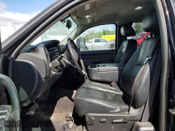 ✅ 2012 Chevrolet Silverado 2500HD LT • VIN: 1GC2KXCG7CZ333560 • Lot: 69133275. Wystawiony na Copart z przebiegiem 147 784 mil. Bezpłatny archiwum sprzedaży aukcyjnych z USA i szczegółowy raport historii pojazdu na DreamBid. Zdjęcie 7.