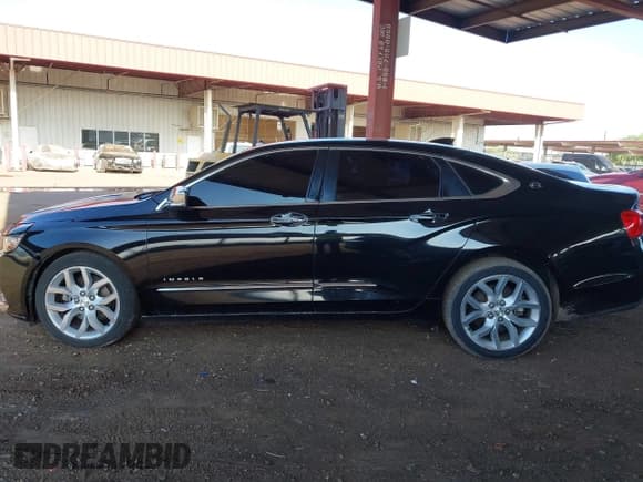 ✅ 2017 Chevrolet Impala Premier • VIN: 2G1145S38H9156830 • Lot: 43155881. Listed on IAAI with 152,415 mi. Free auction sales archive from the USA and detailed vehicle history report at DreamBid. Image 14.