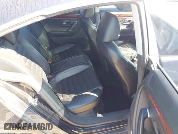 ✅ 2010 Volkswagen CC • VIN: WVWEU7AN9AE541940 • Lot: 43135590. Listed on IAAI with 151,491 mi. Free auction sales archive from the USA and detailed vehicle history report at DreamBid. Image 8.