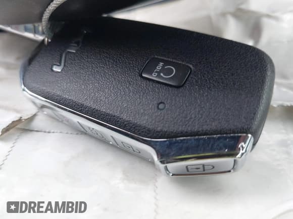 ✅ 2022 Kia Telluride S • VIN: 5XYP6DHC5NG219654 • Lot: 43816277. Wystawiony na IAAI z przebiegiem 68 901 mil. Bezpłatny archiwum sprzedaży aukcyjnych z USA i szczegółowy raport historii pojazdu na DreamBid. Zdjęcie 11.