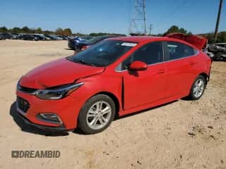 ✅ 2017 Chevrolet Cruze LT • VIN: 1G1BE5SM6H7233500 • Lot: 89615415. Listed on Copart with 92,228 mi. Free auction sales archive from the USA and detailed vehicle history report at DreamBid. Image 1.