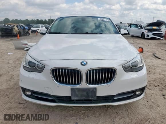 ✅ 2015 BMW 5 Series 535i Gran Turismo • VIN: WBA5M2C52FD872028 • Lot: 90222325. Wystawiony na Copart z przebiegiem 129 087 mil. Bezpłatny archiwum sprzedaży aukcyjnych z USA i szczegółowy raport historii pojazdu na DreamBid. Zdjęcie 5.