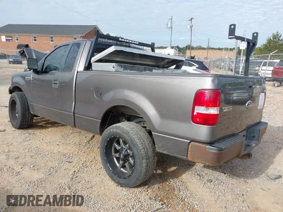 ✅ 2008 Ford F-150 XL • VIN: 1FTRF12238KC54652 • Lot: 43255862. Listed on IAAI with 286,639 mi. Free auction sales archive from the USA and detailed vehicle history report at DreamBid. Image 3.