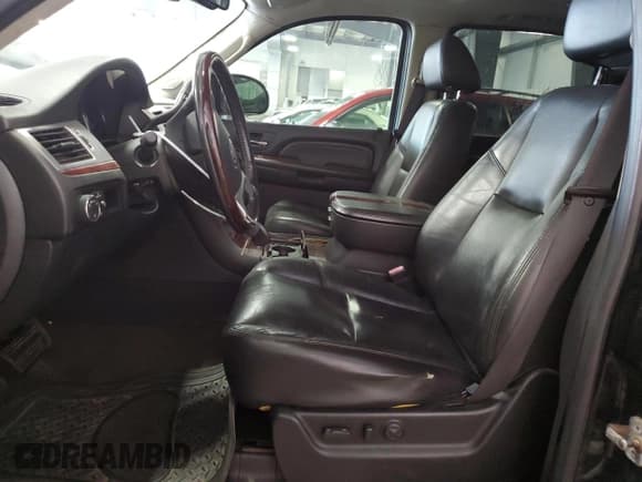 ✅ 2008 Cadillac Escalade EXT • VIN: 3GYFK62828G214967 • Lot: 71713254. Listed on Copart with 82,595 mi. Free auction sales archive from the USA and detailed vehicle history report at DreamBid. Image 7.