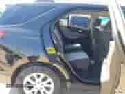 ✅ 2018 Chevrolet Equinox LT • VIN: 2GNAXJEV6J6128088 • Lot: 43427580. Wystawiony na IAAI z przebiegiem 132 279 mil mil. Skorzystaj z bezpłatnego archiwum sprzedaży aukcyjnych z USA i zobacz szczegółowy raport historii pojazdu na DreamBid. Zdjęcie 8.