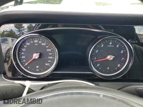 ✅ 2018 Mercedes-Benz E 300 • VIN: WDDZF4KB3JA440520 • Лот: 64200325. Опубликован ранее на Copart с пробегом Не указан. Бесплатный доступ к архиву аукционных продаж из США и подробный отчёт об истории автомобиля на DreamBid. Изображение 9.