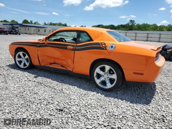 ✅ 2014 Dodge Challenger R/T 100th Anniversary Appearance • VIN: 2C3CDYBT6EH154162 • Lot: 66798194. Wystawiony na Copart z przebiegiem 87 317 mil. Bezpłatny archiwum sprzedaży aukcyjnych z USA i szczegółowy raport historii pojazdu na DreamBid. Zdjęcie 2.