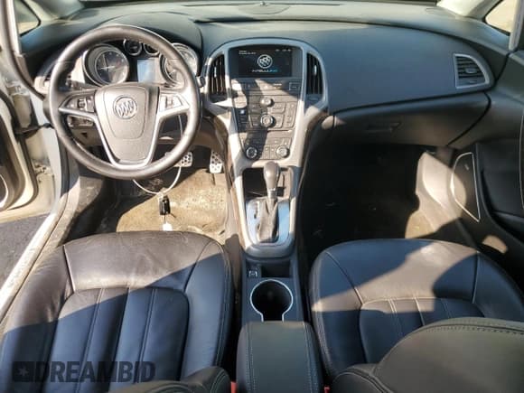 ✅ 2013 Buick Verano Premium Group • VIN: 1G4PT5SV7D4227756 • Lot: 80092195. Wystawiony na Copart z przebiegiem 180 885 mil. Bezpłatny archiwum sprzedaży aukcyjnych z USA i szczegółowy raport historii pojazdu na DreamBid. Zdjęcie 8.