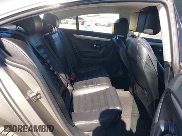 ✅ 2013 Volkswagen CC R-Line • VIN: WVWBP7AN5DE516953 • Lot: 42920630. Listed on IAAI with 107,428 mi. Free auction sales archive from the USA and detailed vehicle history report at DreamBid. Image 8.