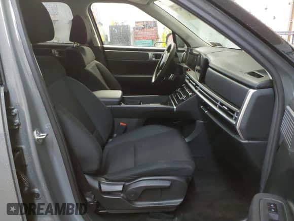 2024 Hyundai Santa Fe SE с VIN 5NMP14GL6RH050076, выставлен на аукционе IAAI как лот 41582793 с пробегом 14 344 миль миль и . История ставок и продаж доступна на DreamBid. Изображение 5.