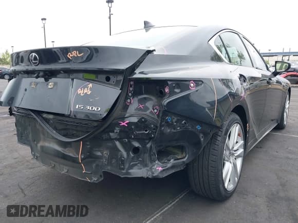 ✅ 2021 Lexus IS 300 • VIN: JTHAA1D29M5111530 • Lot: 42203528. Listed on IAAI with 76,996 mi. Free auction sales archive from the USA and detailed vehicle history report at DreamBid. Image 6.