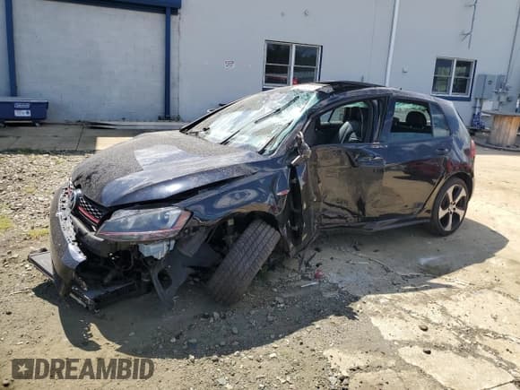 ✅ 2015 Volkswagen Golf GTI S • VIN: 3VW5T7AU4FM094720 • Лот: 67885505. Опубликован ранее на Copart с пробегом Не указан. Бесплатный доступ к архиву аукционных продаж из США и подробный отчёт об истории автомобиля на DreamBid. Изображение 1.