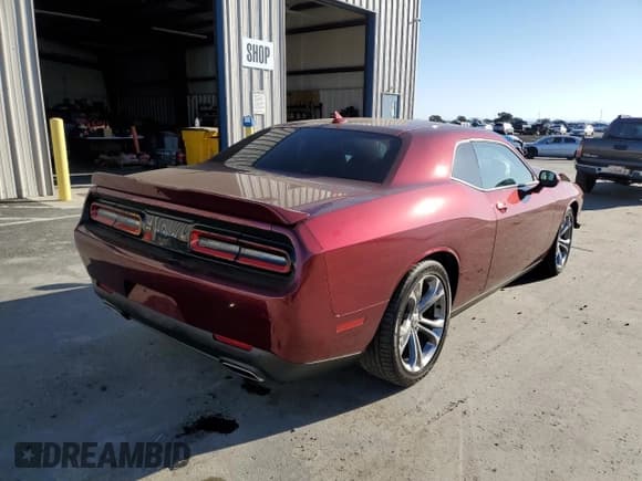 ✅ 2020 Dodge Challenger GT • VIN: 2C3CDZJG3LH223378 • Lot: 61231692. Wystawiony na Copart z przebiegiem 49 482 mil. Bezpłatny archiwum sprzedaży aukcyjnych z USA i szczegółowy raport historii pojazdu na DreamBid. Zdjęcie 4.