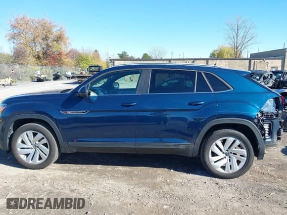 ✅ 2022 Volkswagen Atlas SE • VIN: 1V2HE2CA2NC205912 • Lot: 43533917. Listed on IAAI with 73,478 mi. Free auction sales archive from the USA and detailed vehicle history report at DreamBid. Image 15.