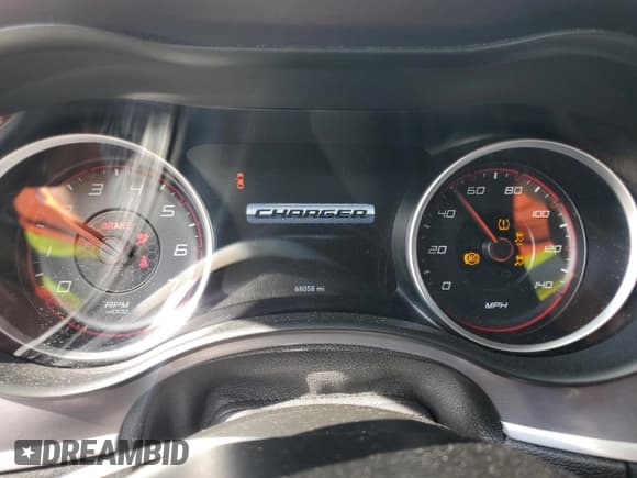 ✅ 2022 Dodge Charger SXT • VIN: 2C3CDXBG7NH197387 • Лот: 85328635. Опубликован ранее на Copart с пробегом 68 058 миль. Бесплатный доступ к архиву аукционных продаж из США и подробный отчёт об истории автомобиля на DreamBid. Изображение 9.