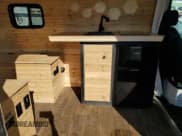 ✅ 2023 Mercedes-Benz Sprinter • VIN: W1Y4NBHY0PT147870 • Лот: 67999405. Опубликован ранее на Copart с пробегом 18 492 миль. Бесплатный доступ к архиву аукционных продаж из США и подробный отчёт об истории автомобиля на DreamBid. Изображение 11.