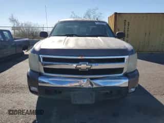 2007 Chevrolet Silverado 1500 1LT with VIN 2GCEK13M671710264, listed as a Copart auction lot 81694415 with 177,263 mi miles and Salvage title. Bid and sale history available at DreamBid. Image 5.