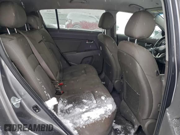 ✅ 2016 Kia Sportage LX • VIN: KNDPB3AC8G7833887 • Lot: 95143965. Wystawiony na Copart z przebiegiem 132 988 mil. Bezpłatny archiwum sprzedaży aukcyjnych z USA i szczegółowy raport historii pojazdu na DreamBid. Zdjęcie 11.