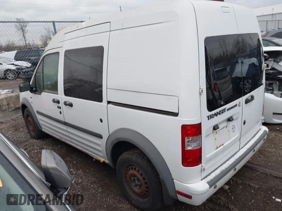 ✅ 2010 Ford Transit Connect XLT • VIN: NM0KS9BN9AT042518 • Lot: 43916855. Listed on IAAI with 229,140 mi. Free auction sales archive from the USA and detailed vehicle history report at DreamBid. Image 3.