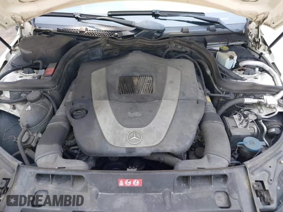 ✅ 2012 Mercedes-Benz C 300 Sport • VIN: WDDGF8BB7CR212099 • Lot: 42411121. Wystawiony na IAAI z przebiegiem 202 811 mil. Bezpłatny archiwum sprzedaży aukcyjnych z USA i szczegółowy raport historii pojazdu na DreamBid. Zdjęcie 10.