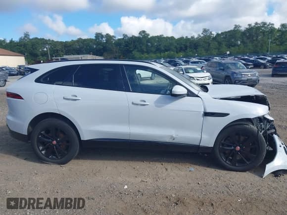 ✅ 2021 Jaguar F-Pace S • VIN: SADCJ2EU2MA666945 • Lot: 43080415. Wystawiony na IAAI z przebiegiem 63 900 mil. Bezpłatny archiwum sprzedaży aukcyjnych z USA i szczegółowy raport historii pojazdu na DreamBid. Zdjęcie 14.