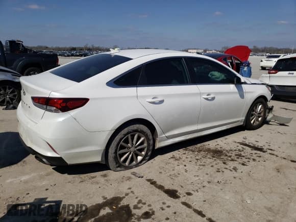 ✅ 2019 Hyundai Sonata SE • VIN: 5NPE24AF9KH732045 • Лот: 43041573. Опубликован ранее на Copart с пробегом 63 301 миль. Бесплатный доступ к архиву аукционных продаж из США и подробный отчёт об истории автомобиля на DreamBid. Изображение 3.