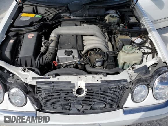 ✅ 1996 Mercedes-Benz E 320 • VIN: WDBJF20F1TJ019480 • Лот: 76764114. Опубликован ранее на Copart с пробегом Не указан. Бесплатный доступ к архиву аукционных продаж из США и подробный отчёт об истории автомобиля на DreamBid. Изображение 11.