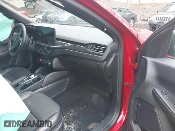 ✅ 2023 Ford Escape ST-Line • VIN: 1FMCU9MN3PUA75172 • Lot: 42340094. Wystawiony na IAAI z przebiegiem 83 346 mil. Bezpłatny archiwum sprzedaży aukcyjnych z USA i szczegółowy raport historii pojazdu na DreamBid. Zdjęcie 5.