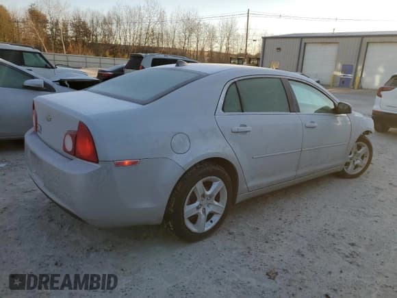 ✅ 2012 Chevrolet Malibu 1LS • VIN: 1G1ZB5E00CF157500 • Lot: 82293564. Listed on Copart with 20,487 mi. Free auction sales archive from the USA and detailed vehicle history report at DreamBid. Image 3.