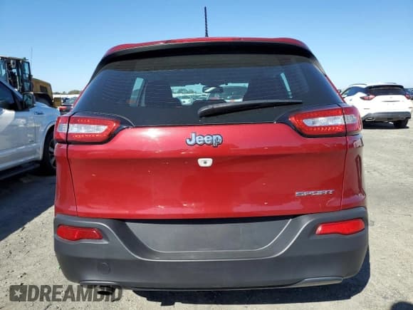 ✅ 2016 Jeep Cherokee Sport • VIN: 1C4PJLABXGW265576 • Лот: 87277715. Опубликован ранее на Copart с пробегом 68 899 миль. Бесплатный доступ к архиву аукционных продаж из США и подробный отчёт об истории автомобиля на DreamBid. Изображение 6.